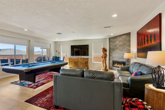 41 Avenida Colibri, Santa Fe, NM 87508