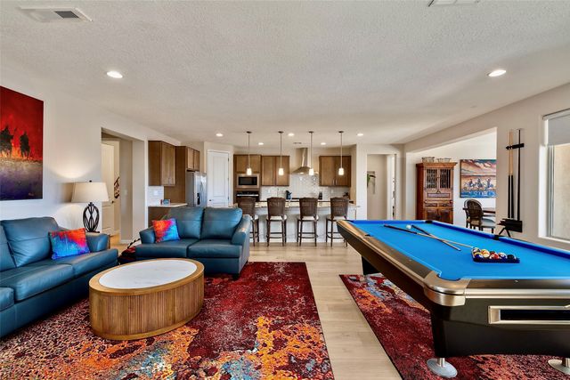 41 Avenida Colibri, Santa Fe, NM 87508