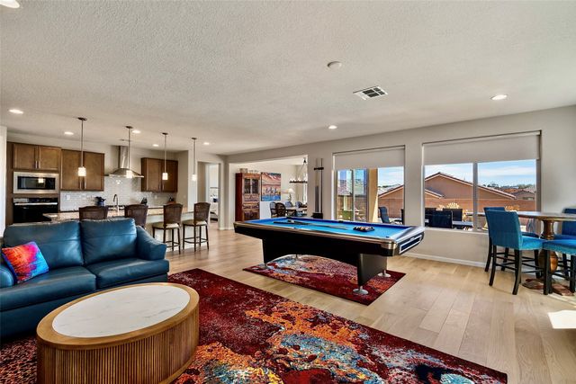 41 Avenida Colibri, Santa Fe, NM 87508