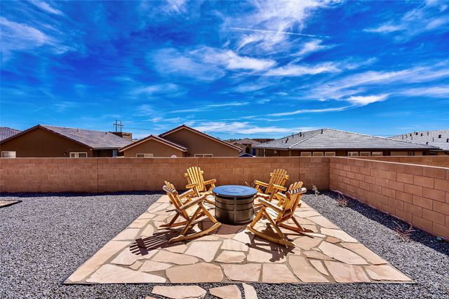 41 Avenida Colibri, Santa Fe, NM 87508