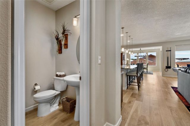 41 Avenida Colibri, Santa Fe, NM 87508