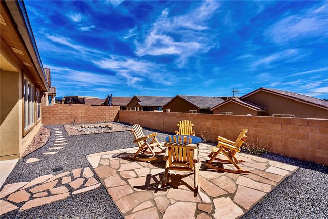 41 Avenida Colibri, Santa Fe, NM 87508