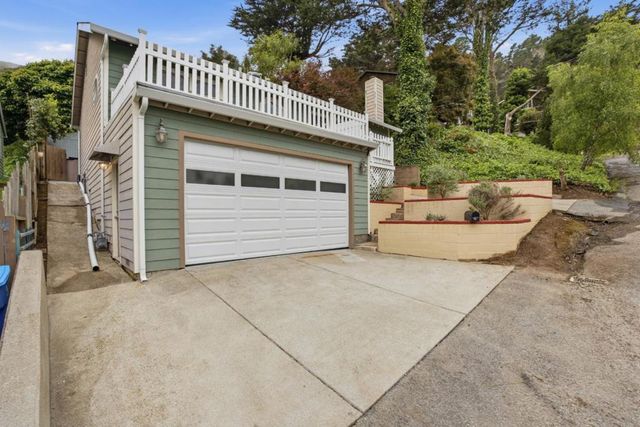 730 Fern Avenue, Pacifica, CA 94044