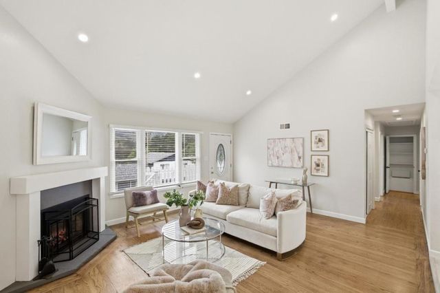 730 Fern Avenue, Pacifica, CA 94044