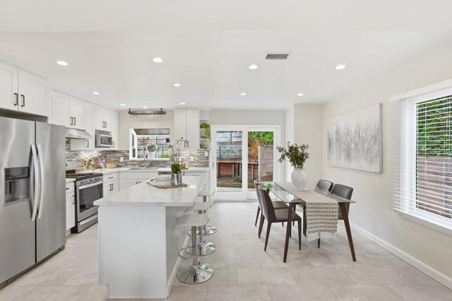 730 Fern Avenue, Pacifica, CA 94044