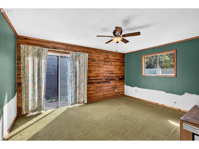 18370 S OLD CLARKE Rd, Mulino, OR 97042