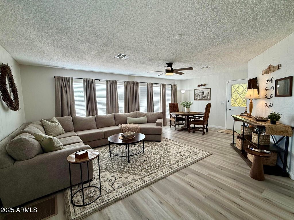 6703 E Calle De Las Estrellas -- 2, Cave Creek, AZ 85331