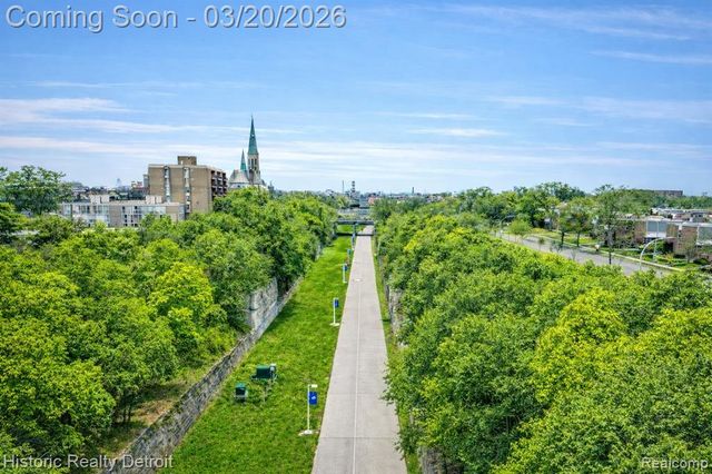 1300 E Lafayette 307, Detroit, MI 48207