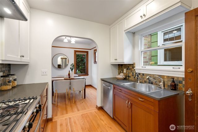 7740 18th Avenue NE, Seattle, WA 98115