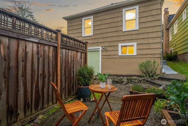 7740 18th Avenue NE, Seattle, WA 98115