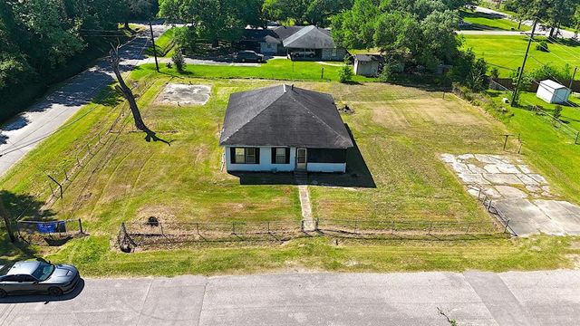 270 S 9th Street, Silsbee, TX 77656