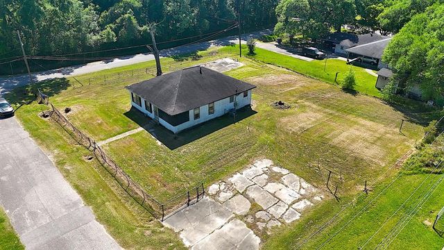 270 S 9th Street, Silsbee, TX 77656