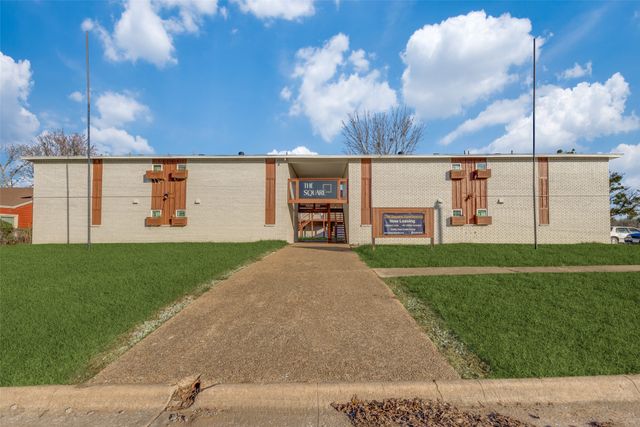 1001 W Elm Street 201, Denison, TX 75020