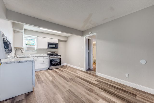 1001 W Elm Street 201, Denison, TX 75020