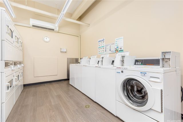 999 Wilder Avenue 305, Honolulu, HI 96822