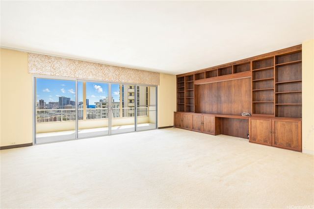 999 Wilder Avenue 305, Honolulu, HI 96822