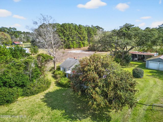 5600 Ocean Highway E, Winnabow, NC 28479