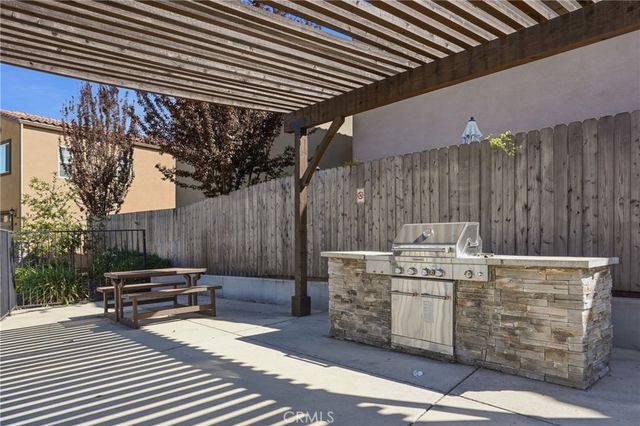 263 Via Las Casitas, Templeton, CA 93465