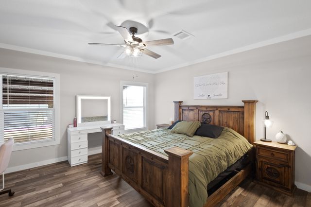 1012 County Road 1180, Decatur, TX 76234