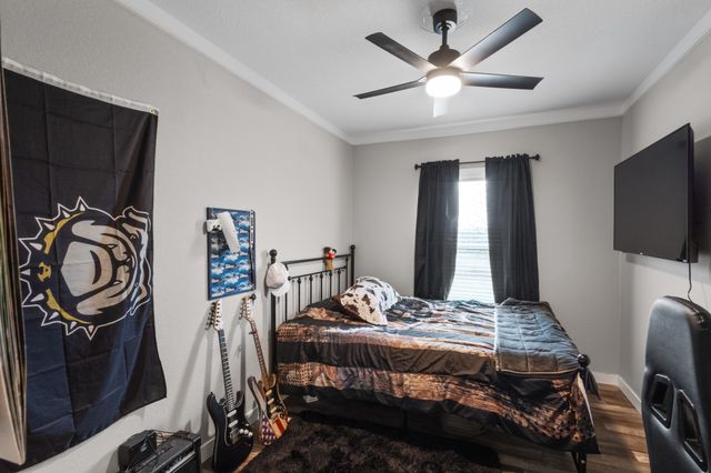 1012 County Road 1180, Decatur, TX 76234