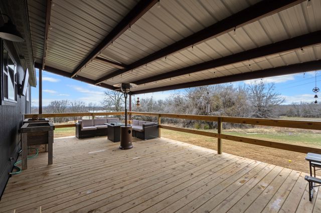 1012 County Road 1180, Decatur, TX 76234