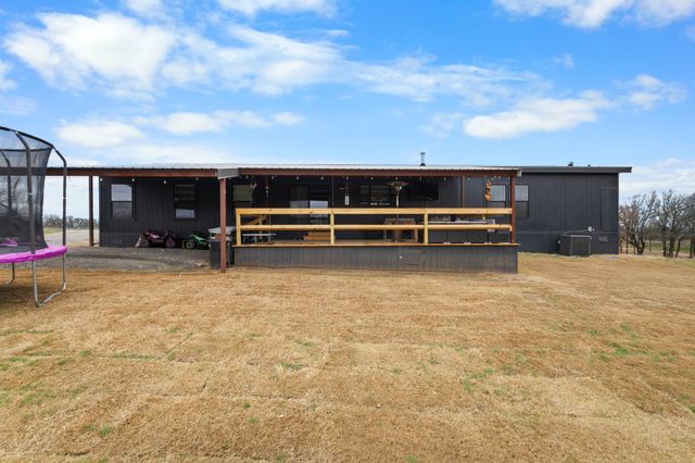 1012 County Road 1180, Decatur, TX 76234