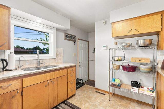 6504 N Wall St, Spokane, WA 99208