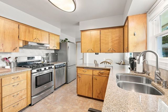 6504 N Wall St, Spokane, WA 99208
