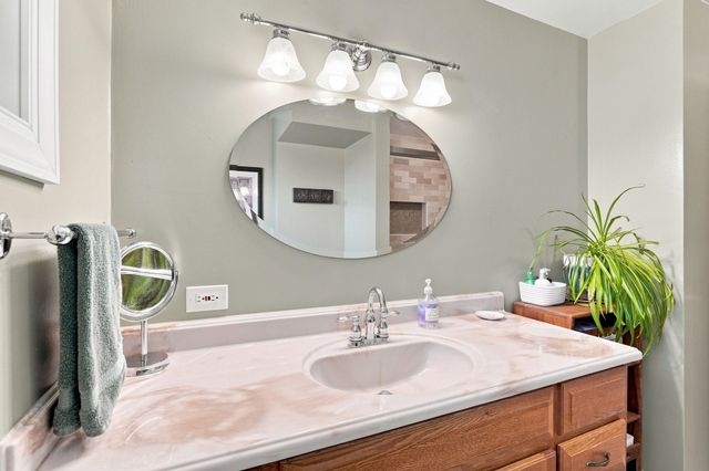 6504 N Wall St, Spokane, WA 99208