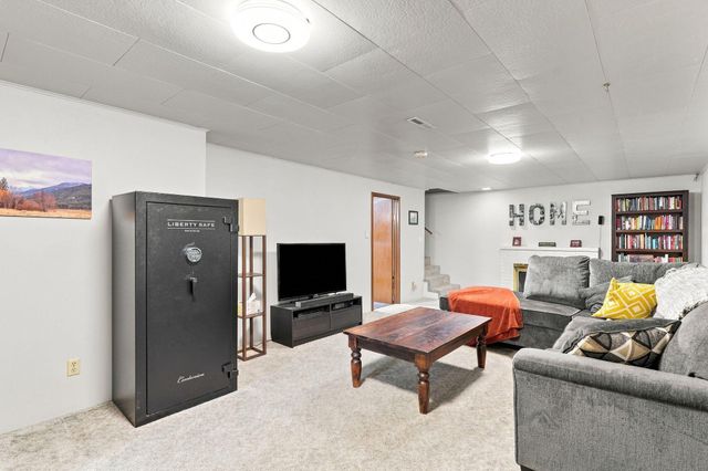 6504 N Wall St, Spokane, WA 99208
