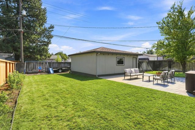 6504 N Wall St, Spokane, WA 99208