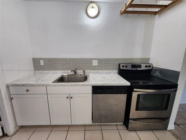 16311 SW 102nd Pl A, Miami, FL 33157