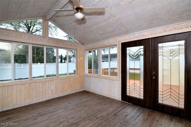 4949 Emmet Road, Lyndhurst, OH 44124