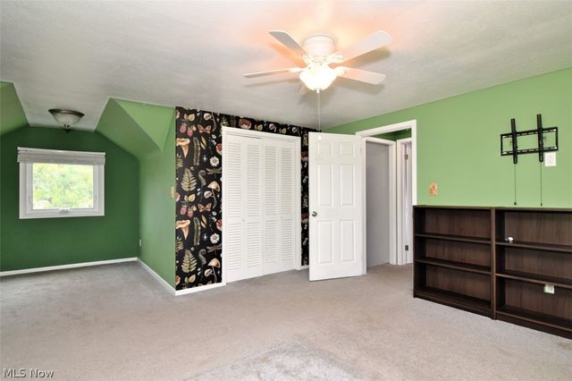 4949 Emmet Road, Lyndhurst, OH 44124