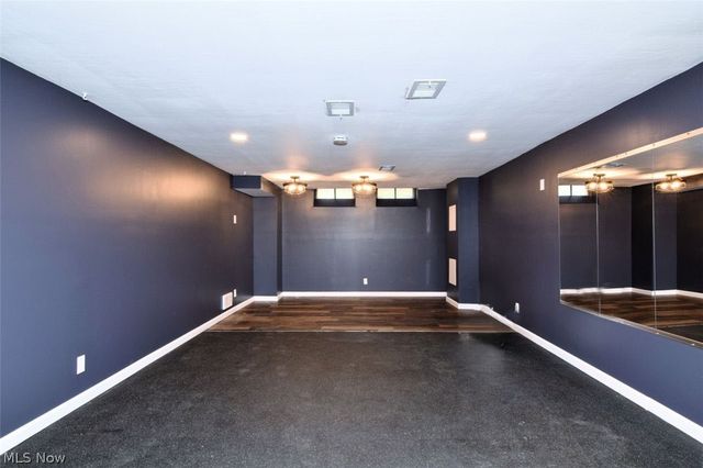 4949 Emmet Road, Lyndhurst, OH 44124