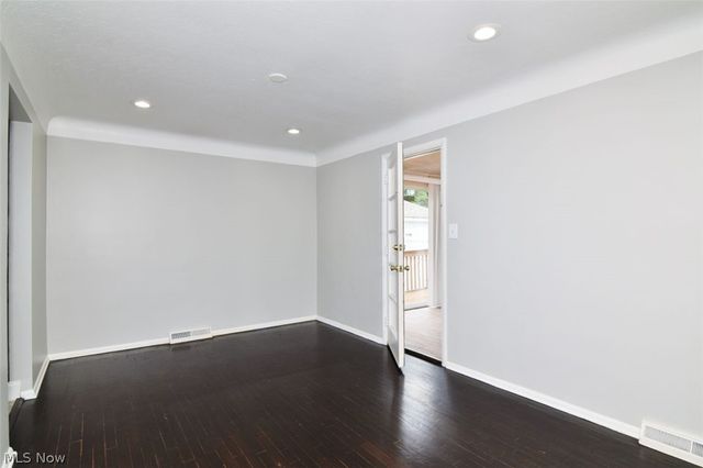 4949 Emmet Road, Lyndhurst, OH 44124