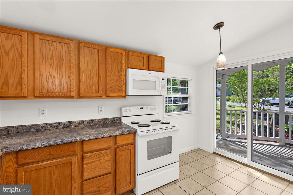 Image 16 of property listing at 8312 PINE BLVD, Lusby, MD 20657