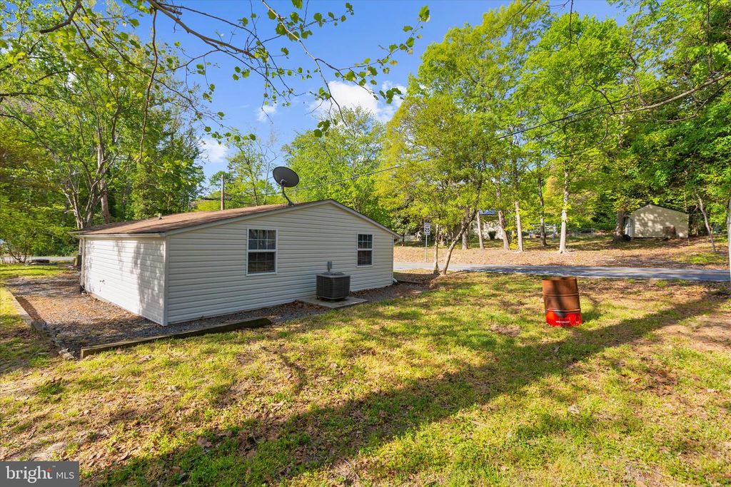 Image 31 of property listing at 8312 PINE BLVD, Lusby, MD 20657