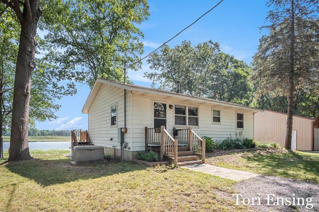 11145 S Holland Road, Fairplain Twp, MI 48834