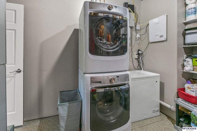 T37 Twin Lakes Drive, Fremont, NE 68025