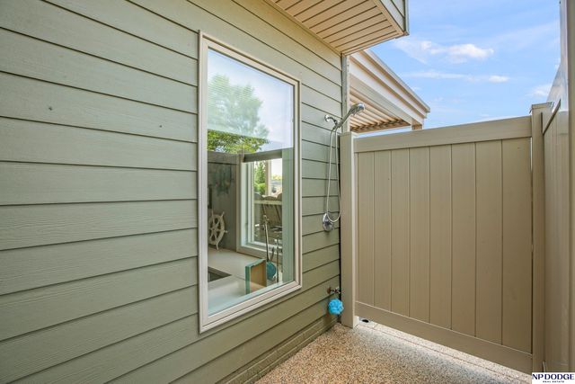 T37 Twin Lakes Drive, Fremont, NE 68025