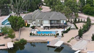 T37 Twin Lakes Drive, Fremont, NE 68025