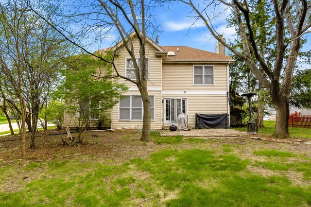275 Farmhill Drive, Algonquin, IL 60102