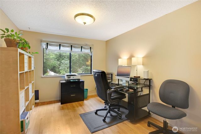 4320 Palomino Drive NE, Bainbridge Island, WA 98110