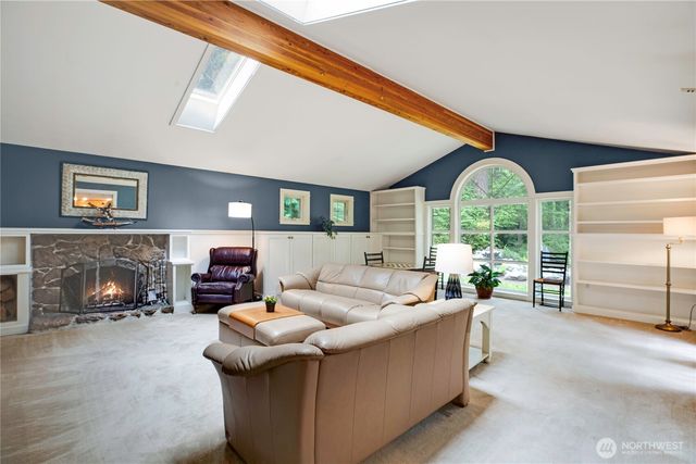 4320 Palomino Drive NE, Bainbridge Island, WA 98110