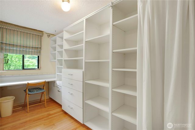 4320 Palomino Drive NE, Bainbridge Island, WA 98110