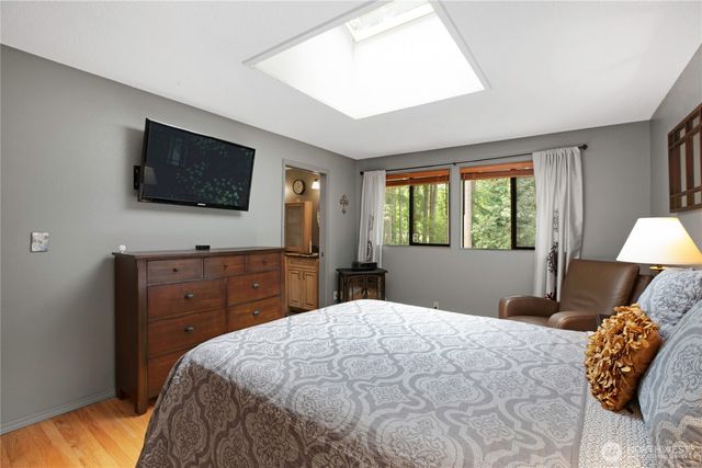 4320 Palomino Drive NE, Bainbridge Island, WA 98110