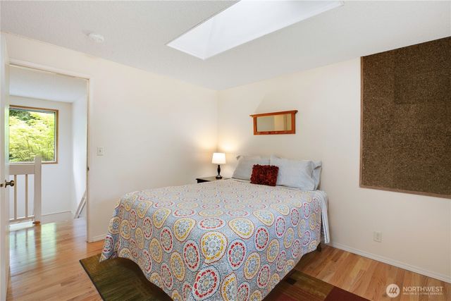 4320 Palomino Drive NE, Bainbridge Island, WA 98110