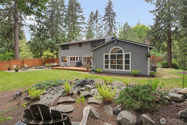 4320 Palomino Drive NE, Bainbridge Island, WA 98110