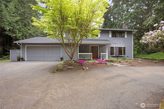 4320 Palomino Drive NE, Bainbridge Island, WA 98110